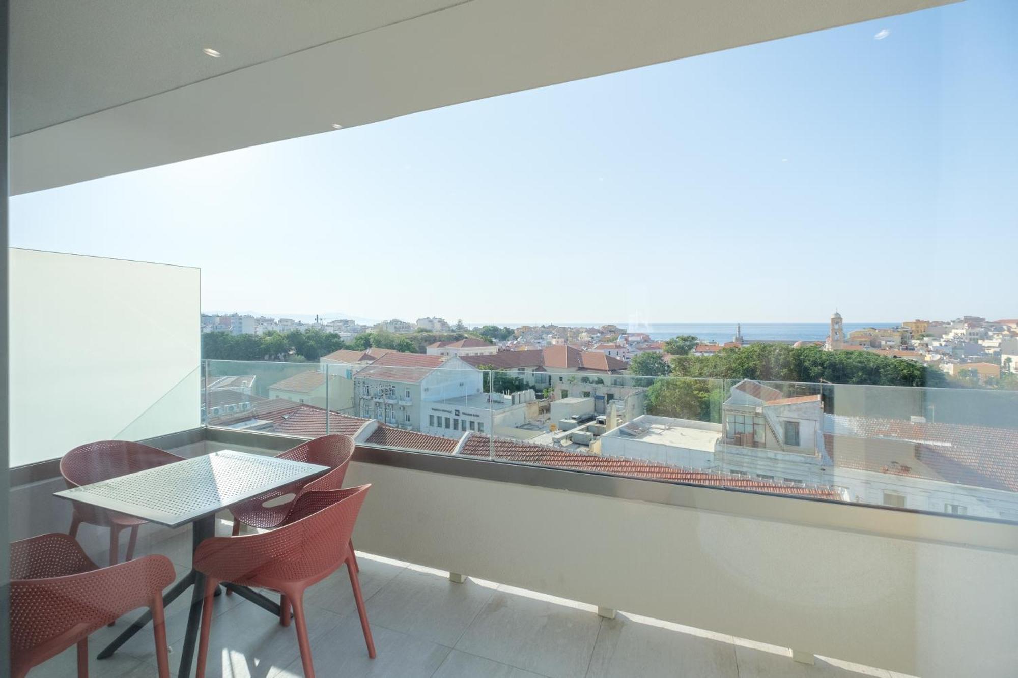 Апартаменты Sky-High 70Sqm Penthouse W. Stunning Views - 05 Ханья Экстерьер фото